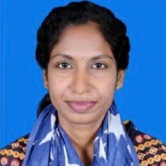 Anusha, a student of Ekam IAS Academy, gave a testimonial.