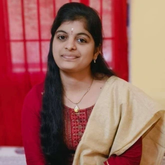 Pinapatheuni nagalaxmi, a student of Ekam IAS Academy, gave a testimonial.