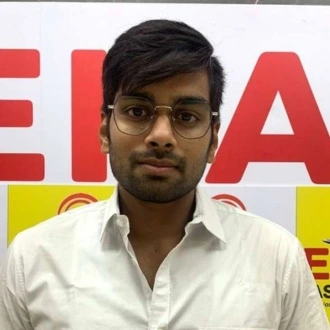 Shiva sai kumar, a student of Ekam IAS Academy, gave a testimonial.